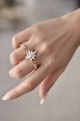 Selene Taş Detaylı Gold İkili Yüzük