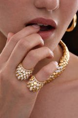 Bloom Gold Detaylı Taşlı Yüzük