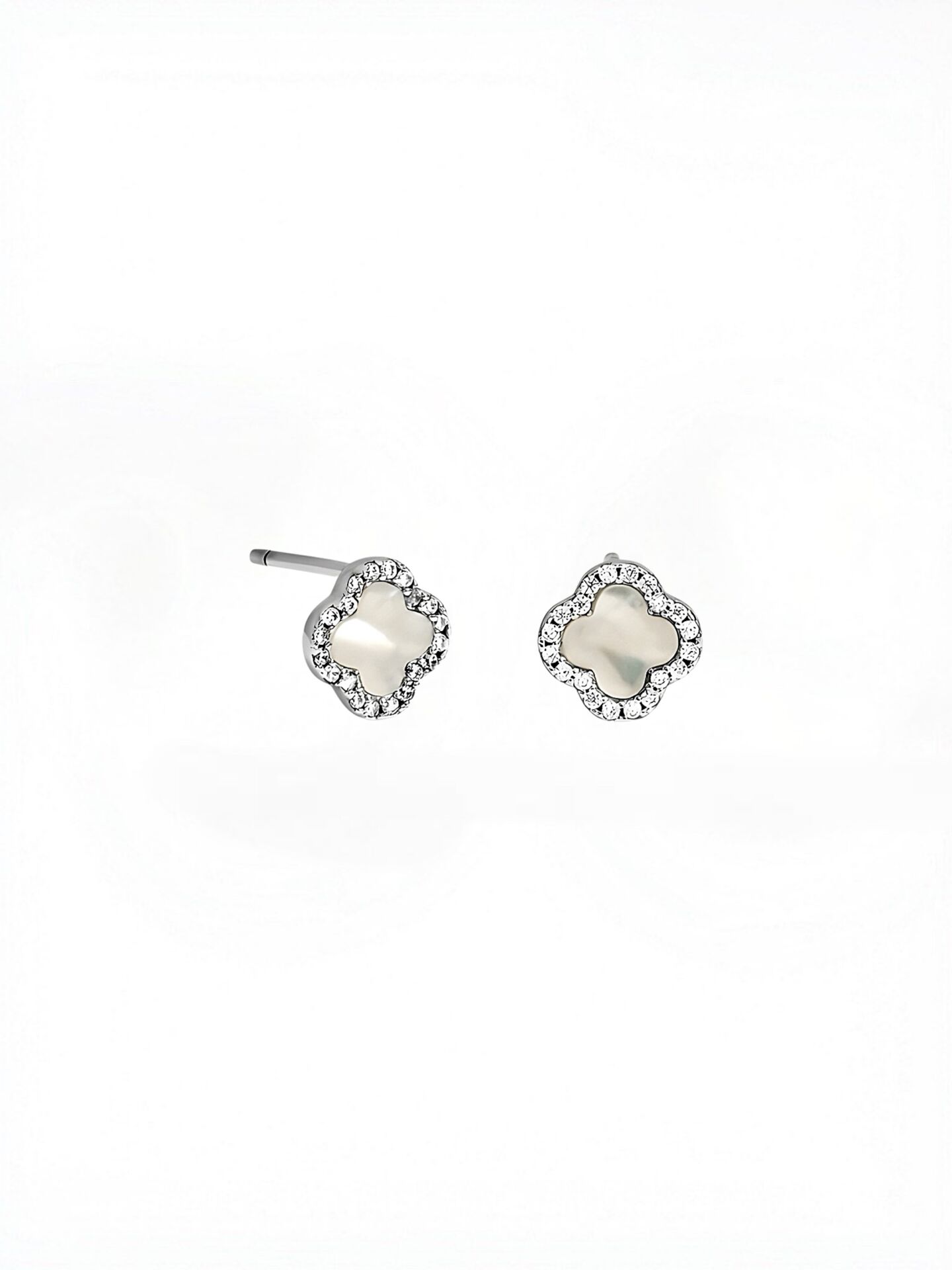 Kenarları Taşlı Yonca Küpe Silver - Mini